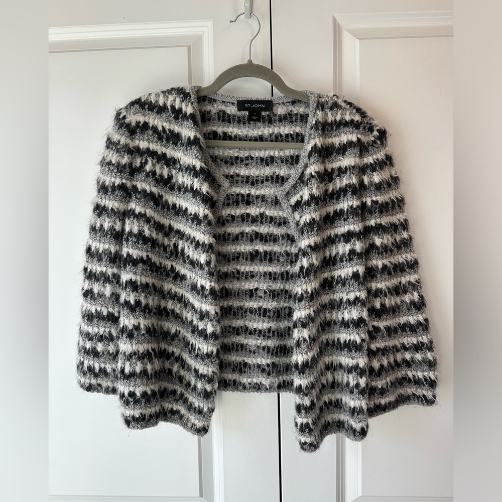 ST. JOHN Women’s Boucle Knit Fuzzy Open Front Jacket Black, White, Gray Size 8